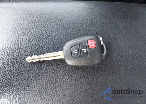 2015 Toyota Rav4 Le z USA, uszkodzony, nr VIN JTMBFREV6FD155427